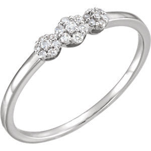 14K White 1-10 CTW Diamond Ring