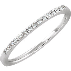 14K White 1-8 CTW Diamond Anniversary Band Size 7